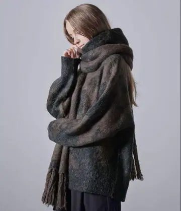 CLEL 모헤어 블렌드 샤기 디자인 대형 머플러 차콜