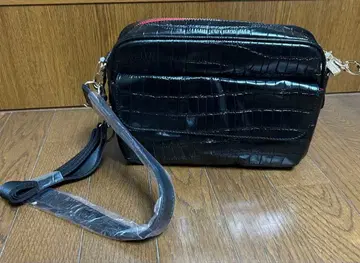 mCONCERTO 크로커다일 패턴 블랙 숄더백 2way