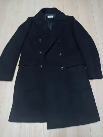 블랙 더블 브레스트 피 코트