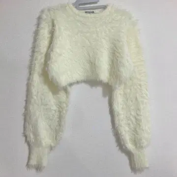 참 포함 페더 크롭 니트 JUST A NOON