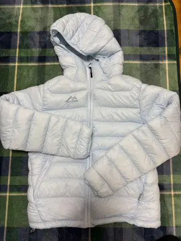 스카이블루 다운 자켓