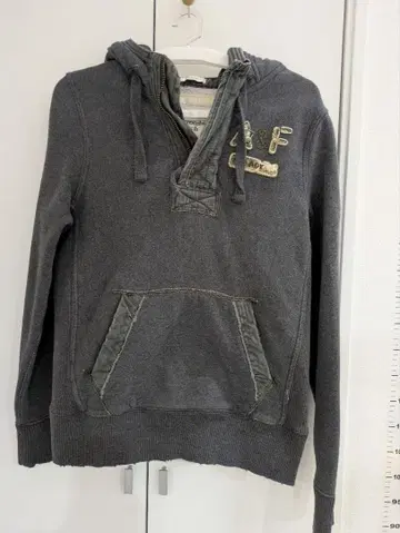 [ Abercrombie & Fitch ] 그레이 후드티 아바클로