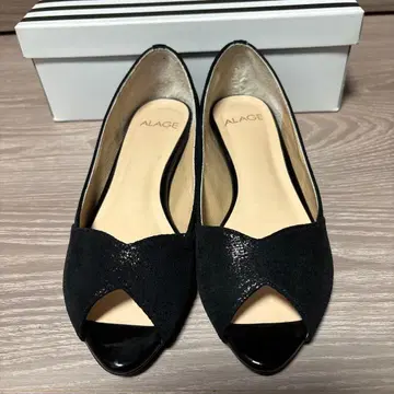 새상품급 블랙 스웨이드 펌프스 로우힐