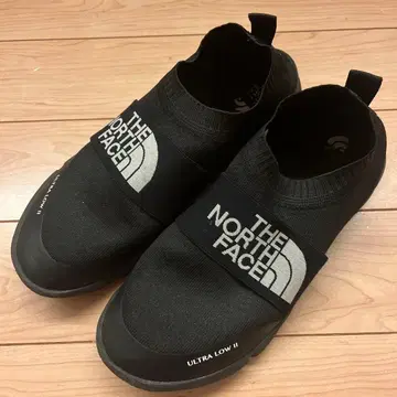 THE NORTH FACE 울트라 로우 II 블랙 스니커즈