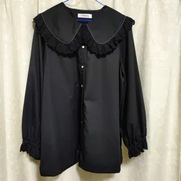 [ UNMINOU ] 프릴 칼라 블라우스