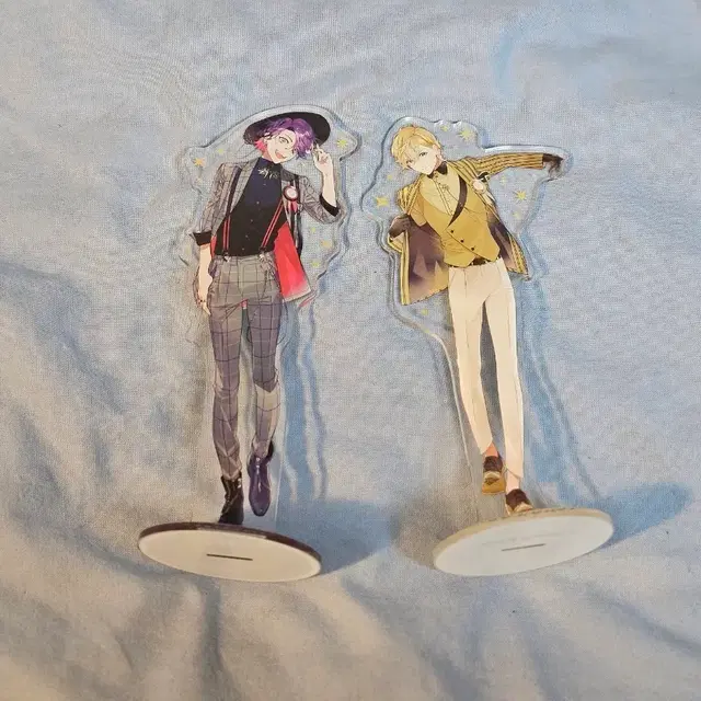 니지산지 볼텍션 VOLTACTION 반주년 아크릴 스탠드 판매합니다.