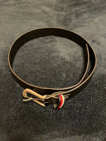 TOMMY HILFIGER 블랙 가죽 벨트