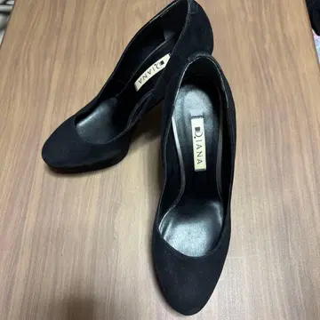 DIANA 통굽 펌프스 하이힐