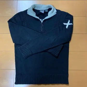 Armani Exchange 블랙 스웨터 S