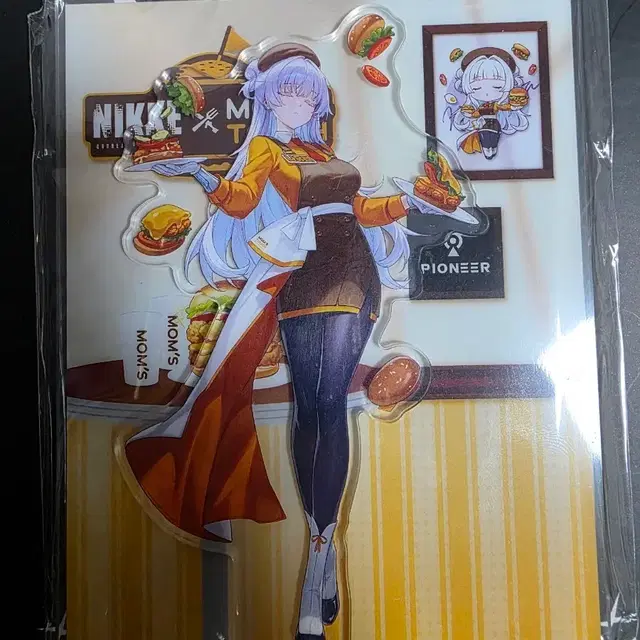 맘스터치X니케 나유타 아크릴스탠드