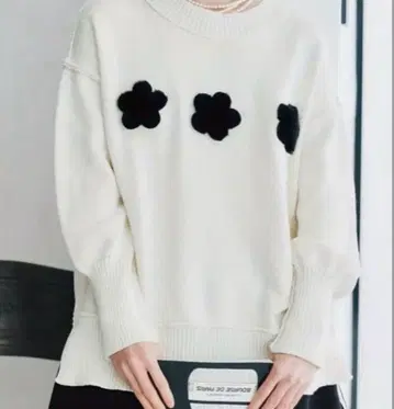 이마코코니 스웨터