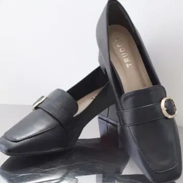 TRUDEA 벨트 디자인 힐 펌프스 S