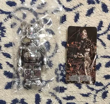 [ 시리즈 43 터미네이터 2 ] 베어브릭 내부 가방 미개봉 카드 포함