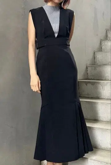 MURUA 사이드 플리츠 점퍼 스커트