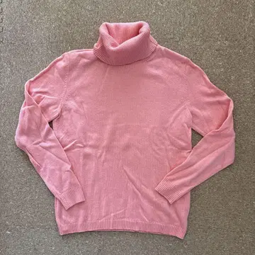 새상품급 여성용 캐시미어 터틀넥 스웨터 M 사이즈 일본제