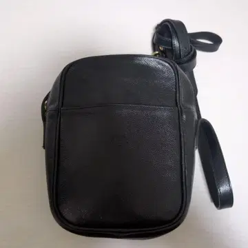 일비종떼 크로스 바디백 블랙