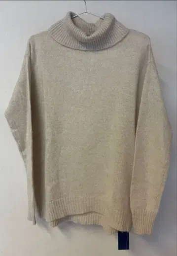 보쉬 아로마 캐시미어 100% 터틀넥 니트 M 사이즈