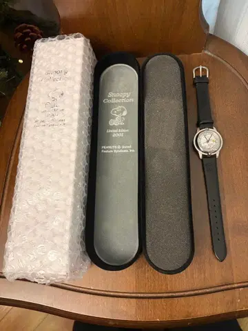 스누피 컬렉션 손목시계 메모리얼 코인 2001년 777개 한정판