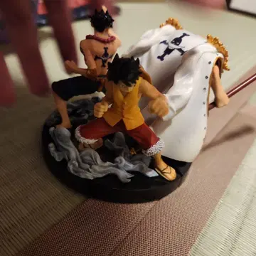 원피스 루피, 에이스, 흰 수염 피규어