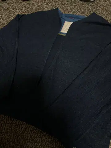 팔라스 팰리스 가디건풍 티셔츠