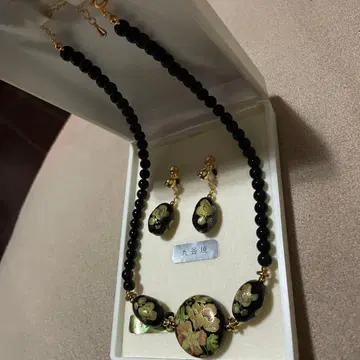 구타니야키 꽃무늬 목걸이와 귀찌 세트