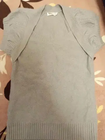 100% 캐시미어 그레이 반팔 니트