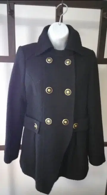 블랙 코트 Ristty 골드 버튼