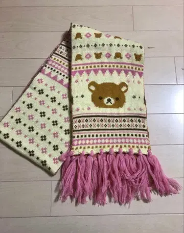 2016년 단종 리락쿠마 스토어 한정판 니트 머플러