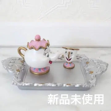 레어 디즈니 미녀와 야수 소품함 결혼식 웨딩 스페이스