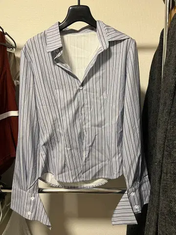 스트라이프 긴팔 셔츠 화이트 버튼