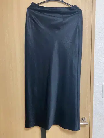 저널 스탠다드 레사쥬 새틴 스커트