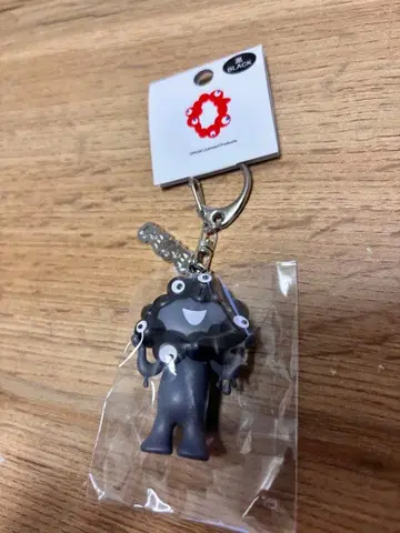 블랙 미야쿠미야쿠 입체 키링