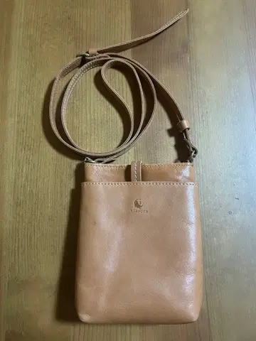 [ 새상품급 ] kissora 가죽제 숄더백 베이지