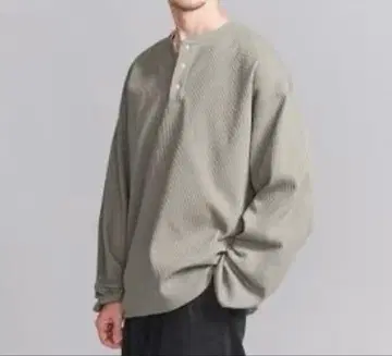 [ 가격 인하 ] 테크 서멀 헨리넥 티셔츠 L 사이즈