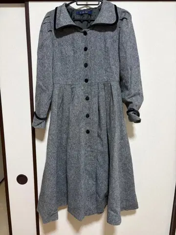 One another angelus 그레이 플레어 디자인 긴팔 원피스