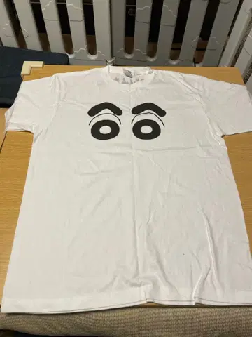 짱구는 못말려(크레용 신짱) 눈 프린트 T셔츠