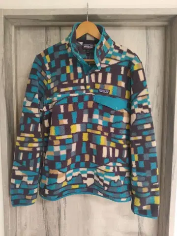 S 새상품 파타고니아 신틸라 스냅T 풀오버 플리스 올 패턴