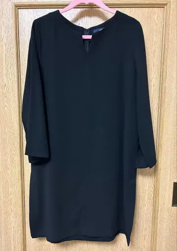 블랙 긴팔 상의 미사용 택 포함