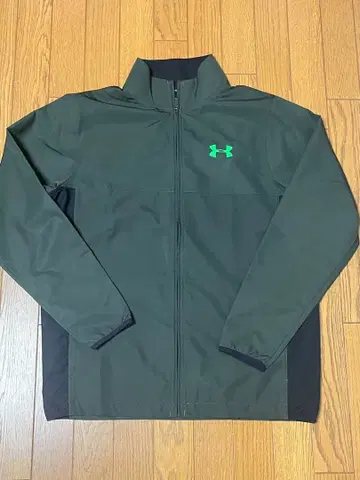 Under Armour 다크 그린 나일론 자켓 LG