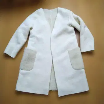 롱 코트 크림색