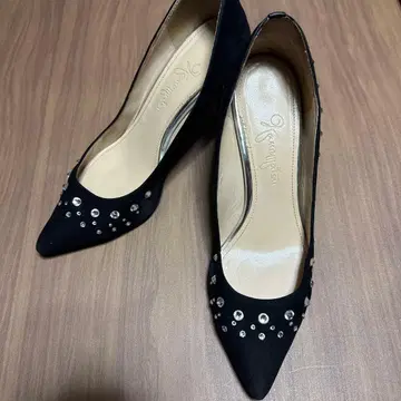 긴자 카네마츠 펌프스 힐