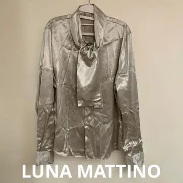 LUNA MATTINO 실버 새틴 리본 포함 긴팔 셔츠