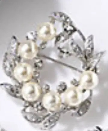 새상품 23구 브로치 실버 계열