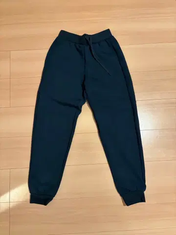 [ 새상품급 ] UNIQLO 네이비 조거 팬츠 XS