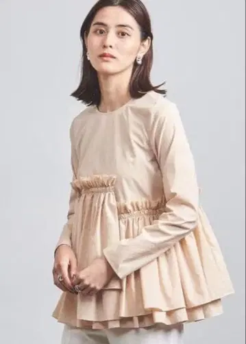 UNITED ARROWS 티어드 개더 롱 슬리브 블라우스