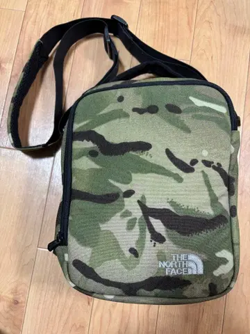 THE NORTH FACE 카모플라쥬 숄더백