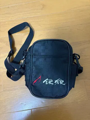 은랑 숄더 파우치 블랙