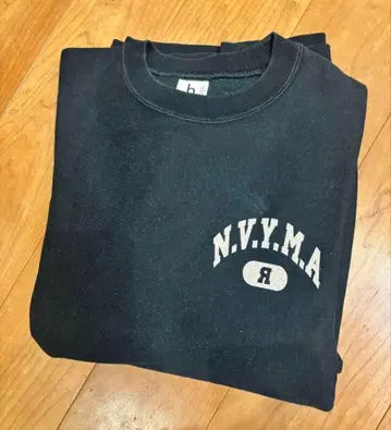 blurhms 블럼스 맨투맨 사이즈 3