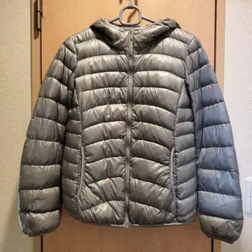 유니클로 라이트 다운 자켓 그레이 후드 부착 여성용 M 사이즈