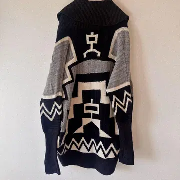 네이티브 무늬 니트 가디건 블랙 베이지